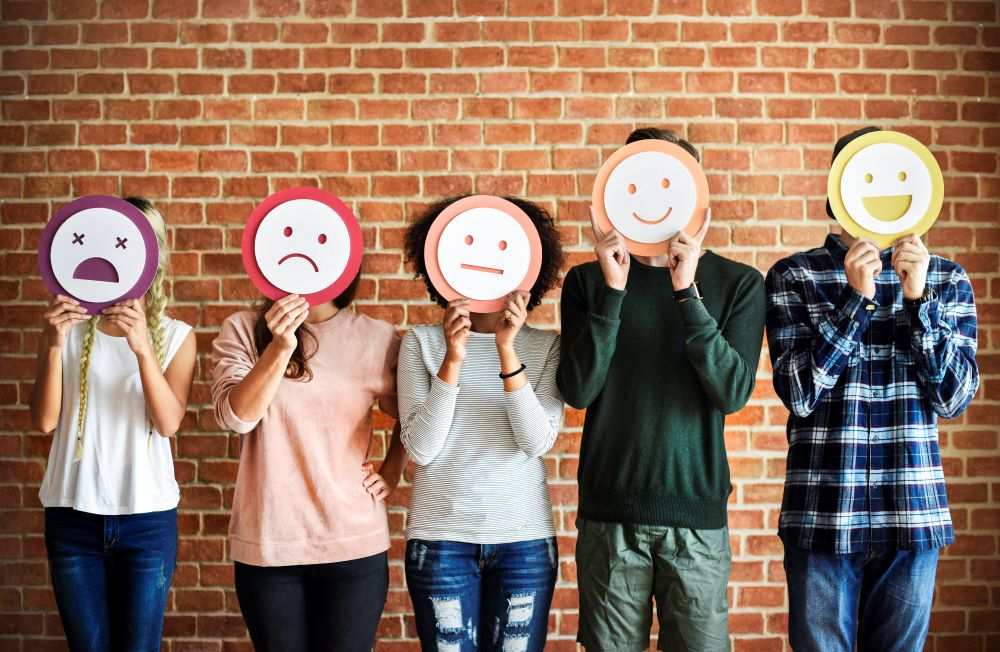 A Myers–Briggs teszt megalkotóit, Katherine Briggs-t és lányát, Isabel Myers-t lenyűgözte Carl Gustav Jung pszichológiai típusokról szóló elmélete.