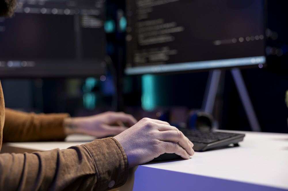 The grey-box testing process typically consists of 8 steps.
